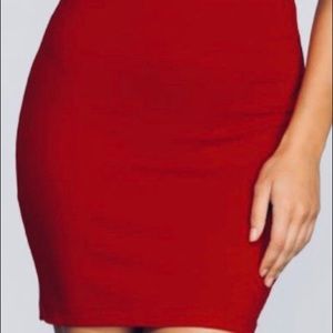 Wine colored mini Skirt. Bought and never used💛